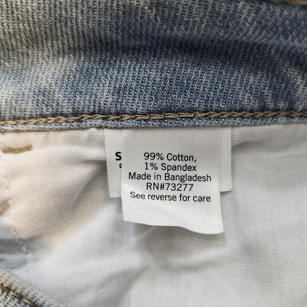 SO Women's Light Wash Ankle Jeans